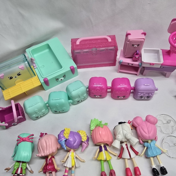 Huge Moose Shopkins Lot- Dolls, Figures, and Accessories + Disney Waffle Set - Picture 13 of 17